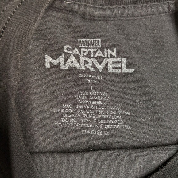 Captain Marvel Shirt Men Large Short Sleeve Crewneck Tee Black L Unisex - Picture 5 of 6